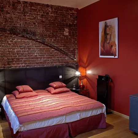 Chateau-hotel De Belmesnil سا دوني لو تيبو