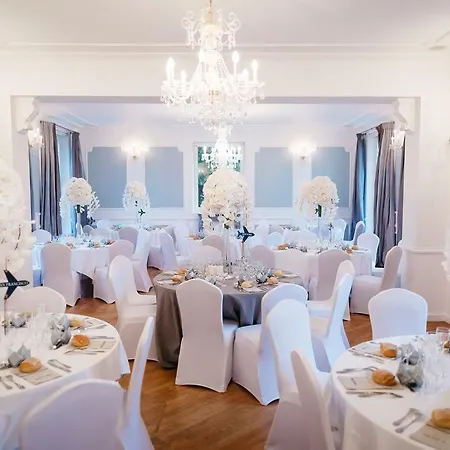 ホテル Chateau-hotel De Belmesnil Saint-Denis-le-Thiboult