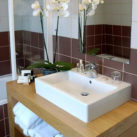 Chateau-hotel De Belmesnil 호텔 Saint-Denis-le-Thiboult