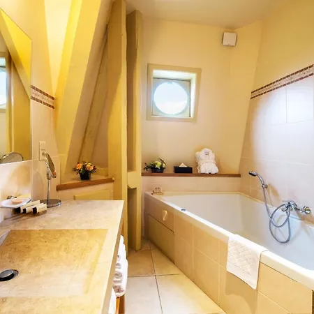 ホテル Chateau-hotel De Belmesnil Saint-Denis-le-Thiboult
