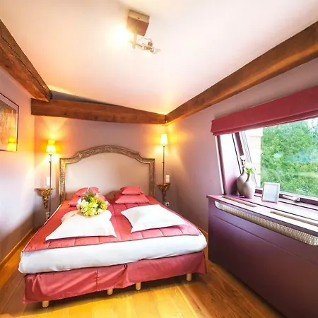 호텔 Chateau-hotel De Belmesnil 4*